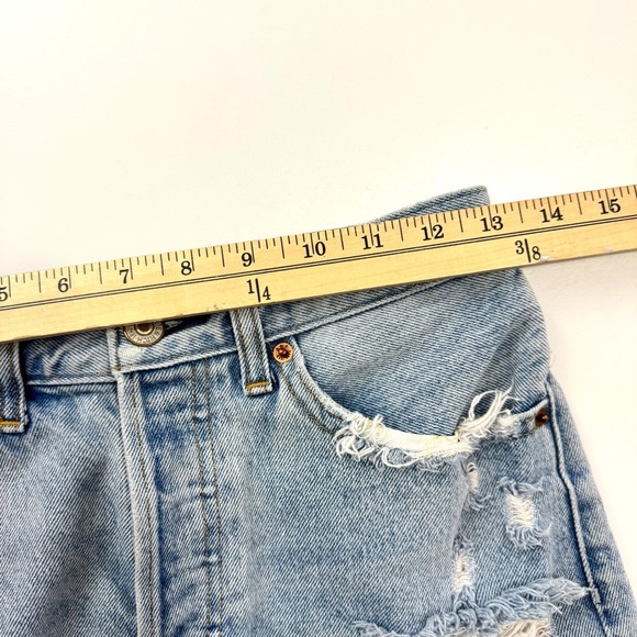 Abercrombie & Fitch Sz 0/25 DISTRESSED HIGH RISE 4" DENIM SHORTS RAW HEM COASTAL - Picture 10 of 14